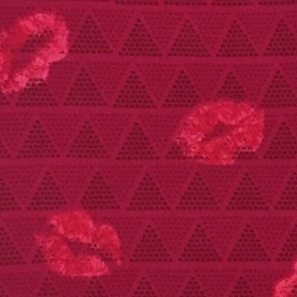 NWT LuLaRoe OS Leggings Kiss Lips Valentine Love Wedding Valentine’s Day Holiday - Picture 2 of 3
